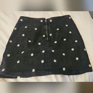 Large stradivarius skirt